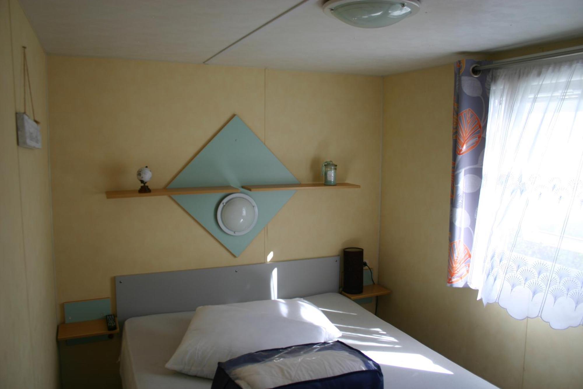 Chez Eponine Hotel Dannes Bagian luar foto